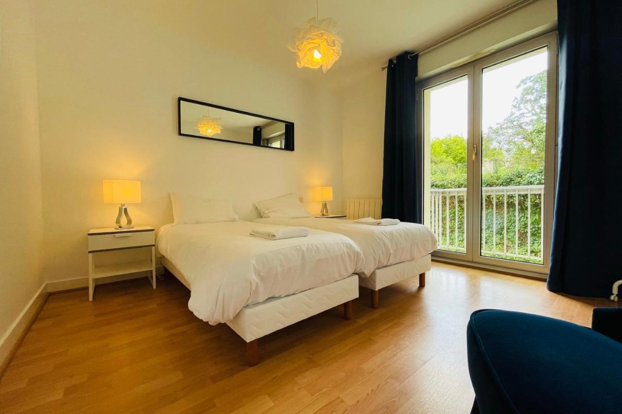 La Belle Ferronniere Appartement Avec Environnement Paisible 엉부와스 외부 사진