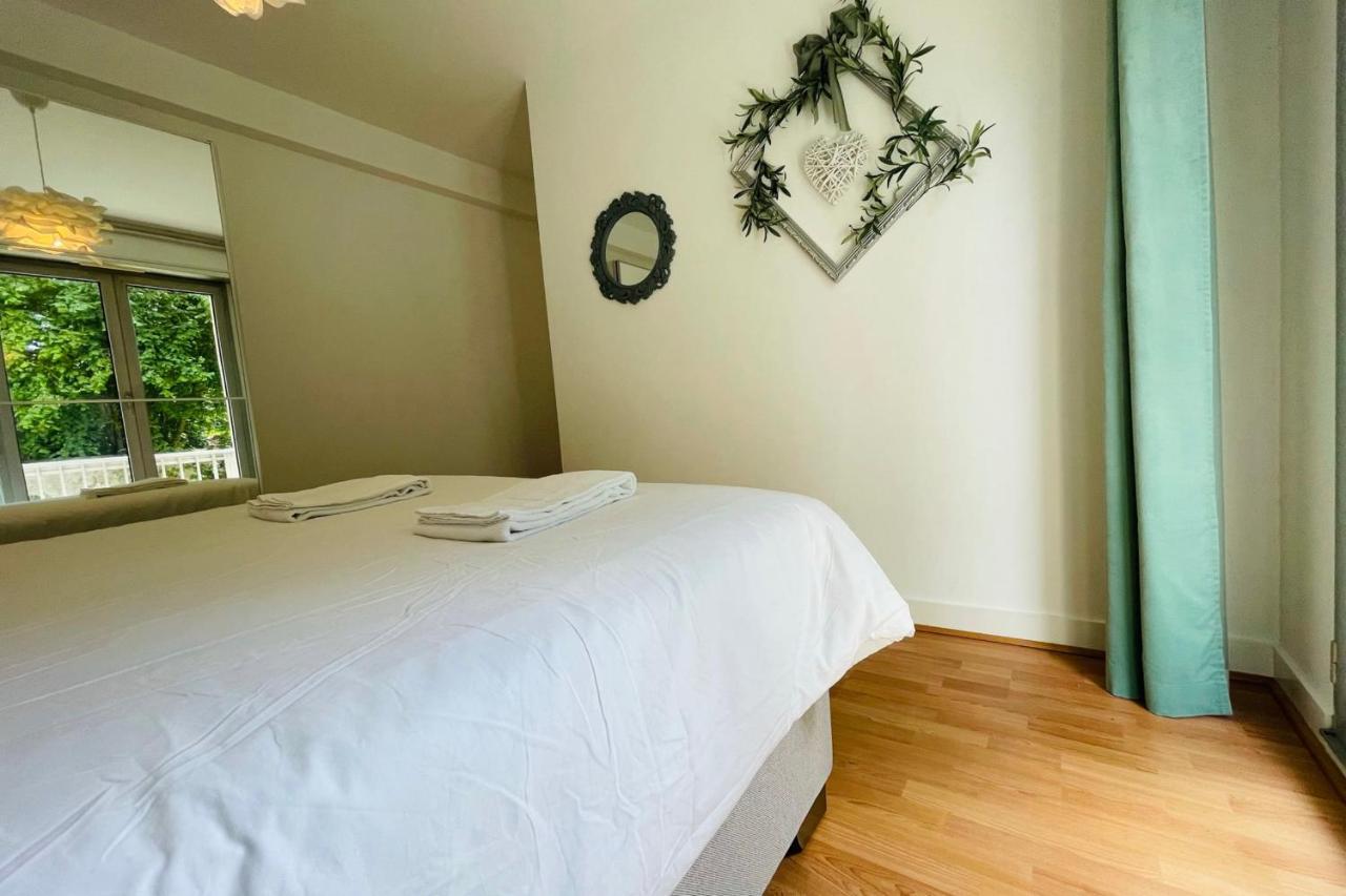 La Belle Ferronniere Appartement Avec Environnement Paisible 엉부와스 외부 사진